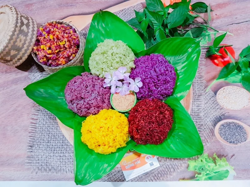 Xôi ngũ sắc