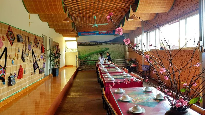 Nhà hàng Đông Hải