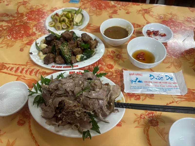 Nhà hàng Đức Dê