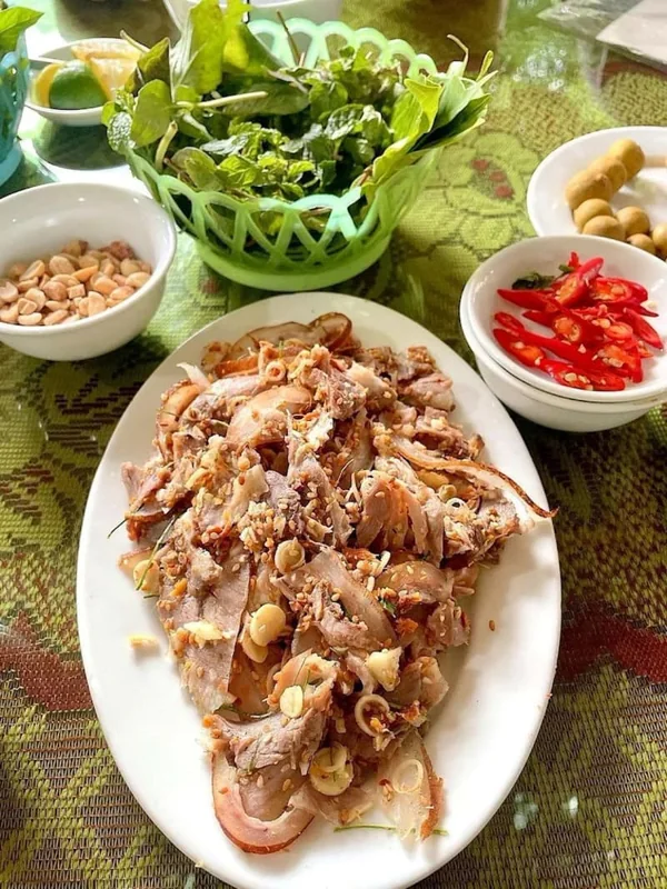 Nhà hàng Dũng Phố Núi