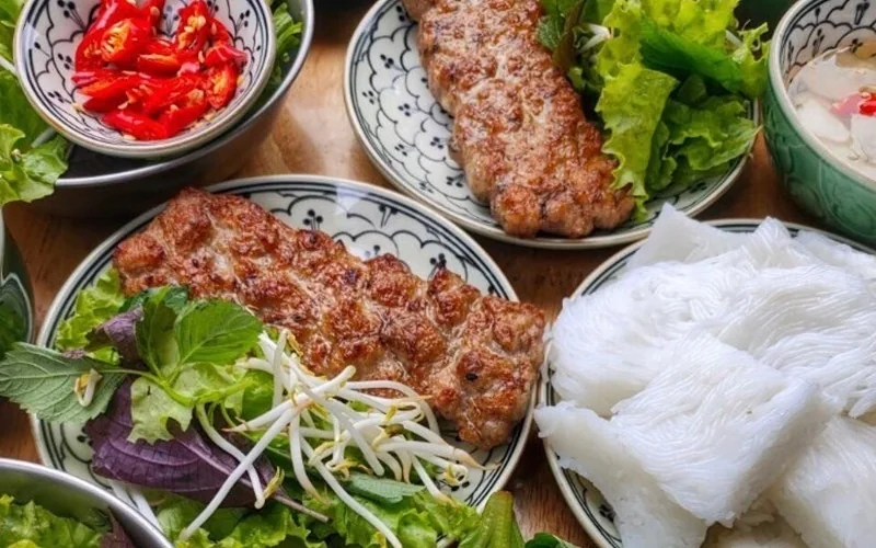 Bún chả quạt Ngõ 5