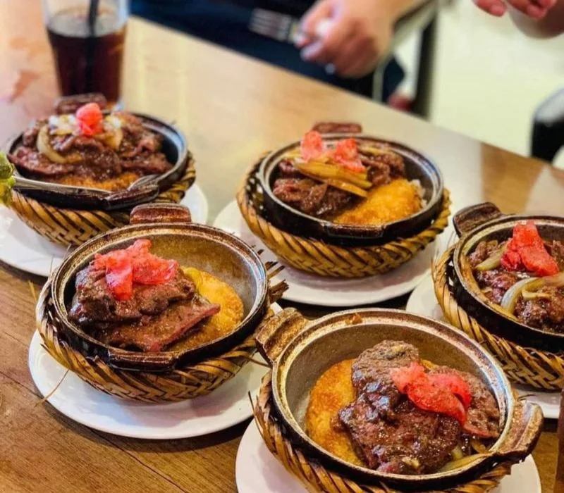Cơm niêu Việt Xưa