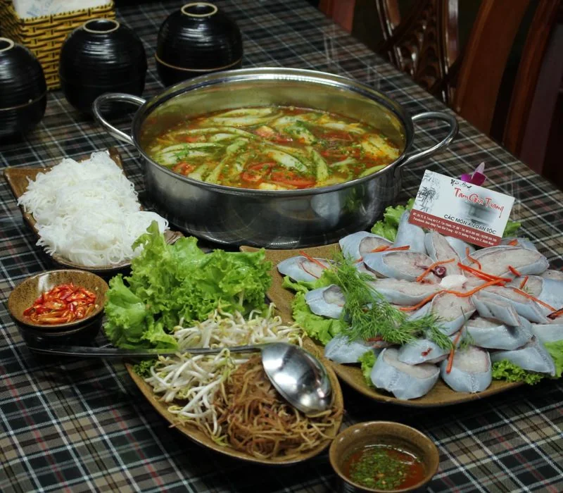 Nhà hàng Tam Gia Trang