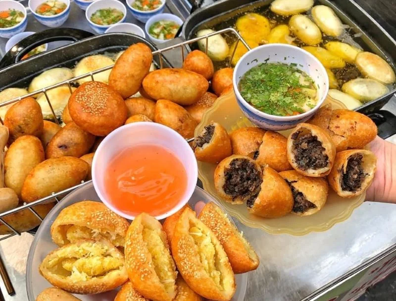 Bánh Sài Gòn - Bánh rán mặn ngọt - Đường Trần Phú