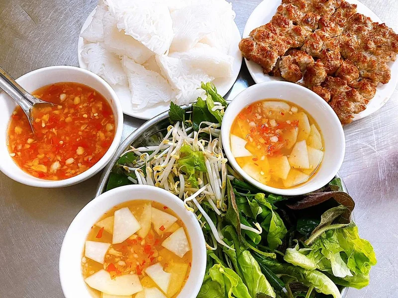 Bún chả quạt Tình Mai