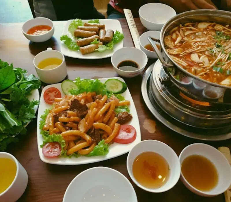 Nhà hàng chay Hoa Sen