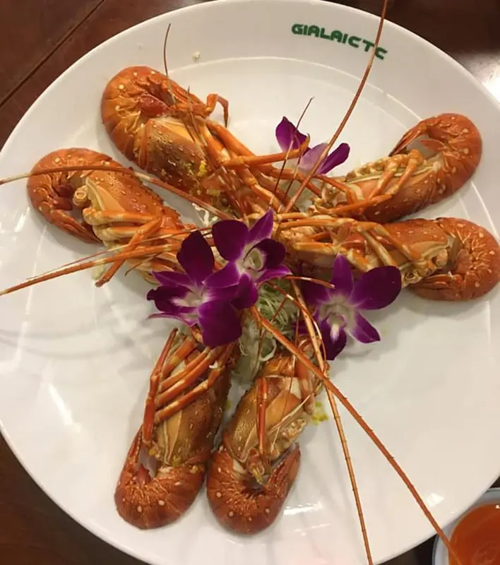 Nhà hàng cơm niêu Pleiku