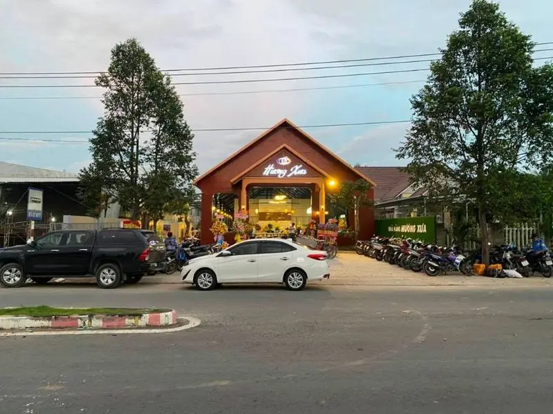 Nhà hàng Hương Xưa Giồng Trôm