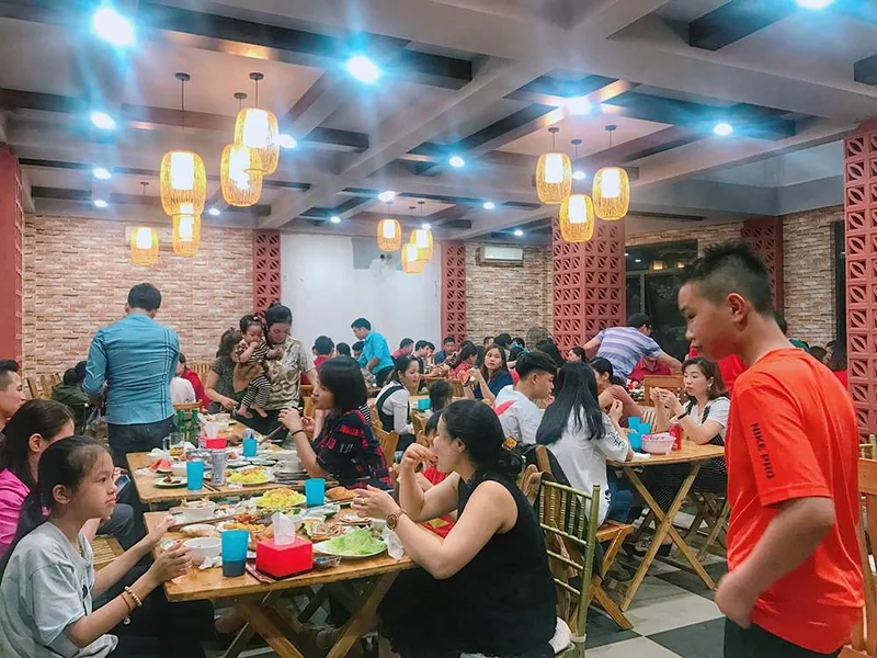 Nhà hàng Việt Hoa
