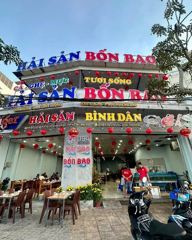 Quán hải sản Bốn Bao