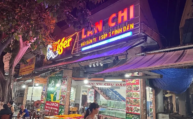 Quán Lan Chi
