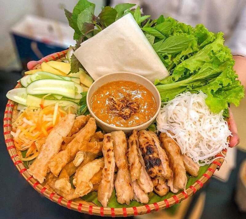 Nem nướng Đặng Văn Quyên