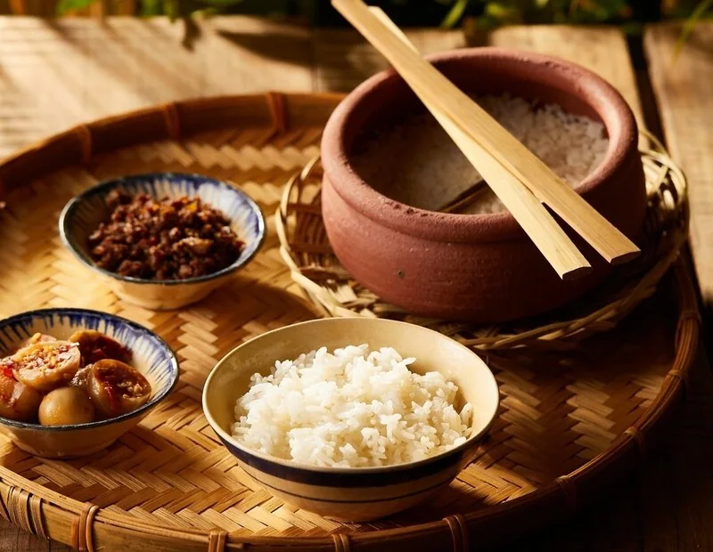 Cơm Niêu Hương Vị Việt