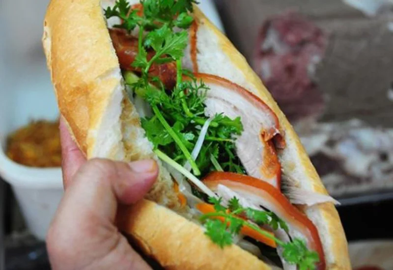 Bánh mì cô Ly Nha Trang