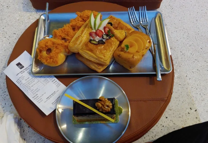 Bánh mì Gạch Đỏ Nha Trang