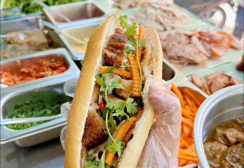 Bánh mì Lucky