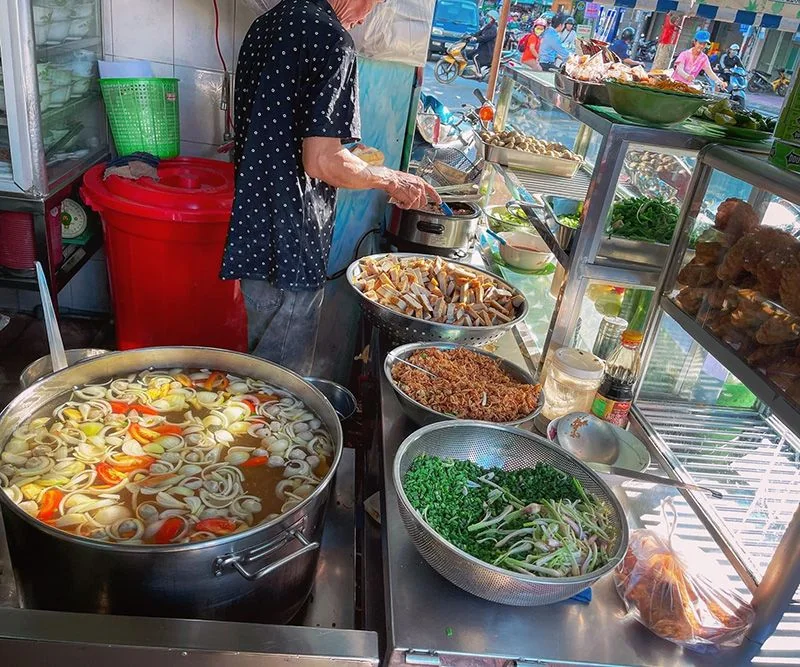 Bún cá dầm Nguyên Loan