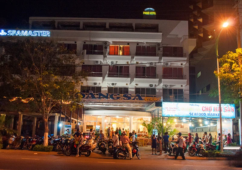 Chợ đêm Hoang Sa Shopping Place Nha Trang