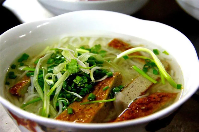 Bún sứa và chả cá chợ Đầm Nha Trang