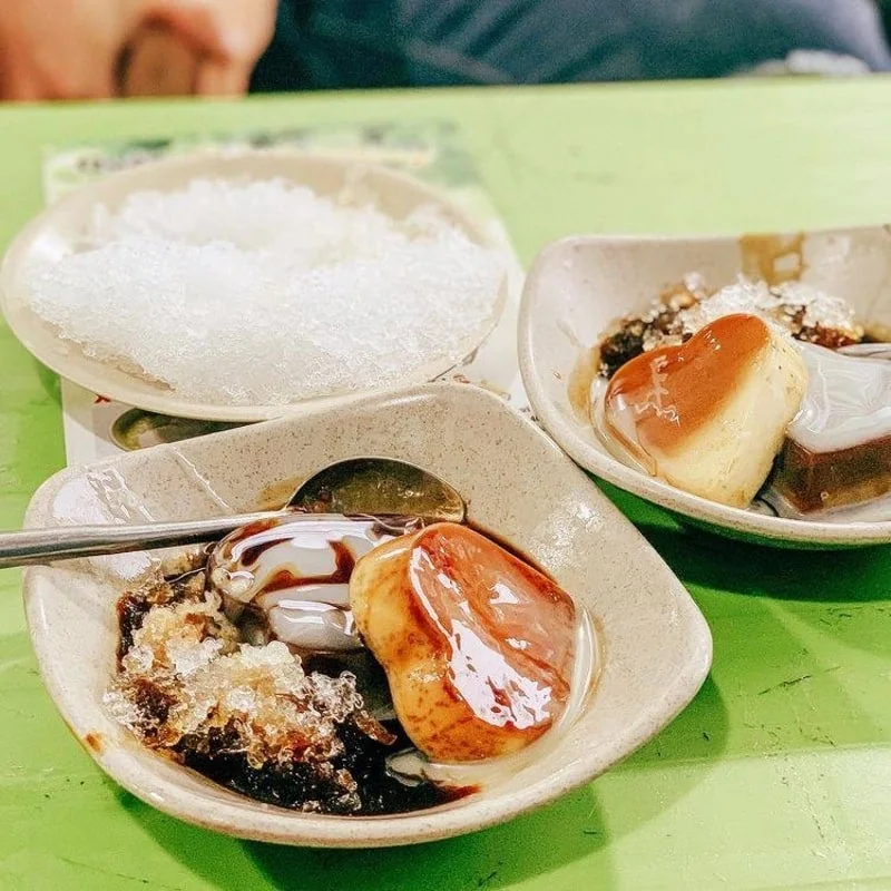 Bánh flan đông sương Cô Sương Tháp Bà
