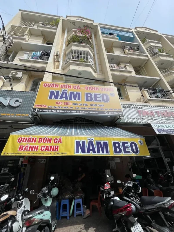 Bún chả cá Năm Beo