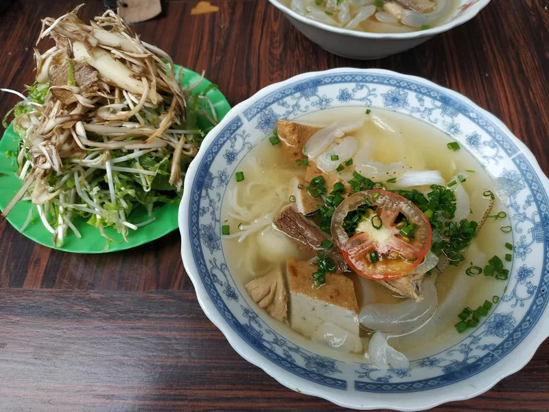 Quán bún cá lá dầm Cây Bàng