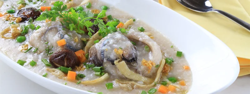 Cháo mắt cá ngừ hầm nấm