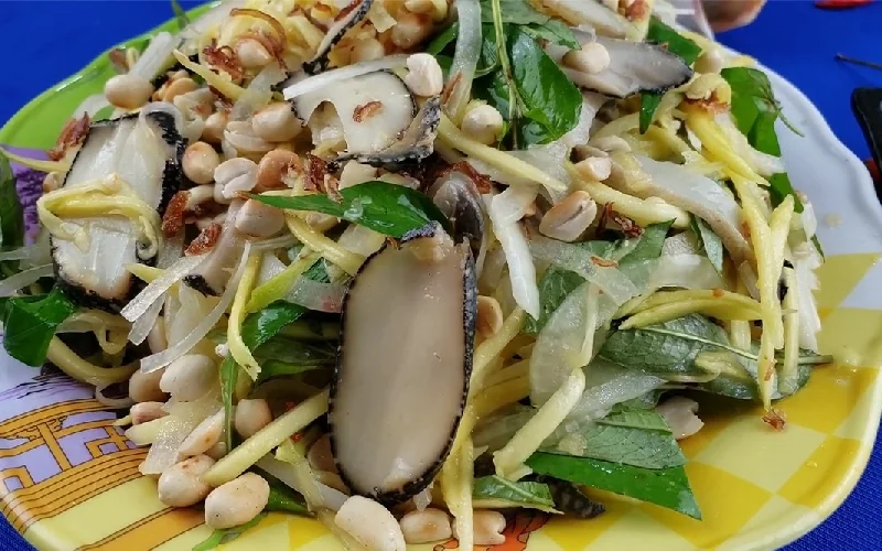 Gỏi ốc Cửa Bé