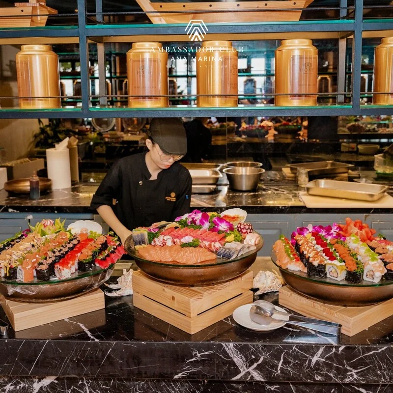 Buffet The Yacht
