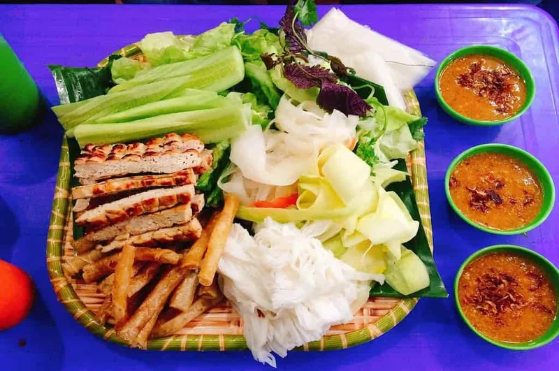 Quán nem nướng Nha Trang Ngọc Tiên
