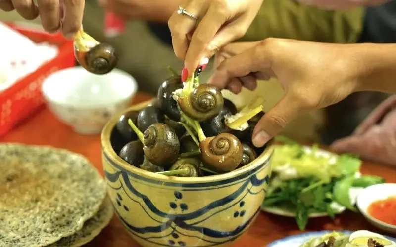 Ốc nhồi thịt chợ đêm Đà Lạt