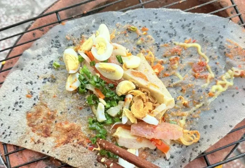 Bánh tráng nướng Cô Mười