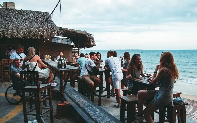 Line Up Bar Grill