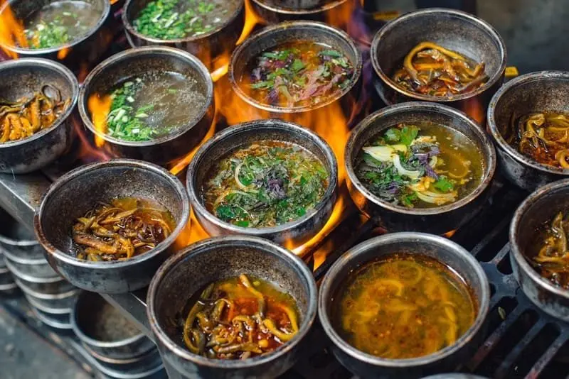 Phở lươn thố đá 300 độ C