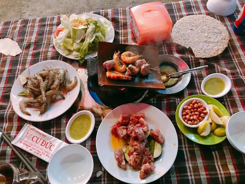 Quán nướng ngói Cu Đức