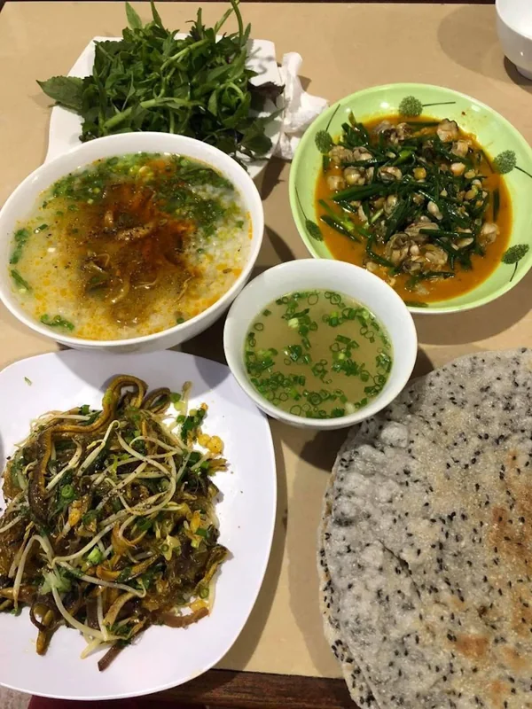 Quán Chị Ngạnh