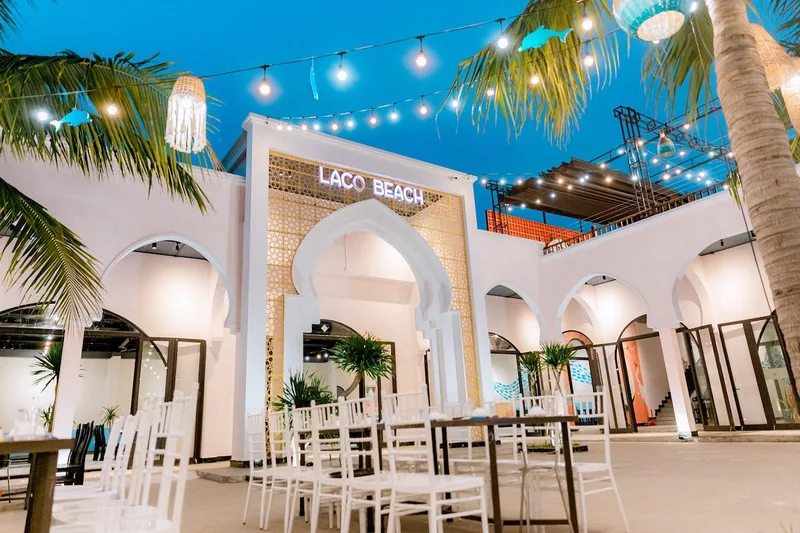 Nhà hàng Lá Cọ Flamingo Beach Quảng Bình