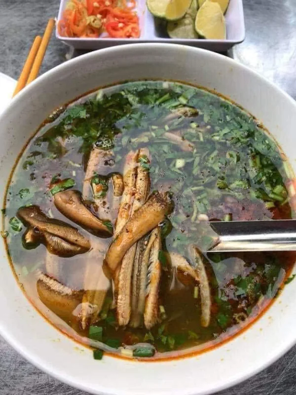Quán Chị Ngạnh
