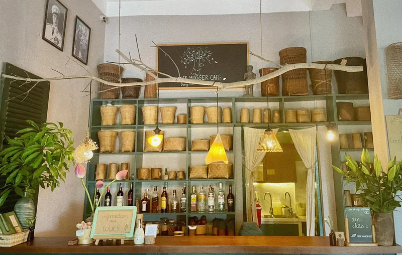 Tree Hugger Café