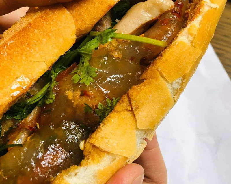 Bánh mì bột lọc Quảng Bình