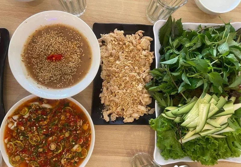 Gỏi cá nghéo Quảng Bình