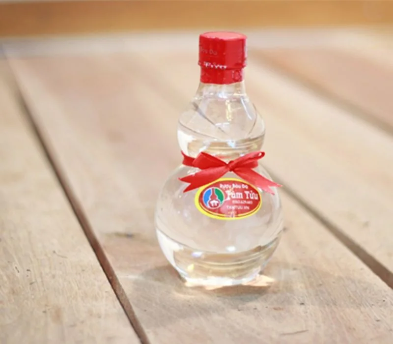 Rượu Bàu Đá Năm Phượng