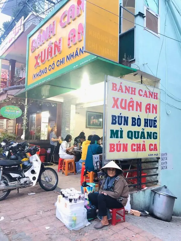 Sữa chua nếp cẩm vỉa hè 10k