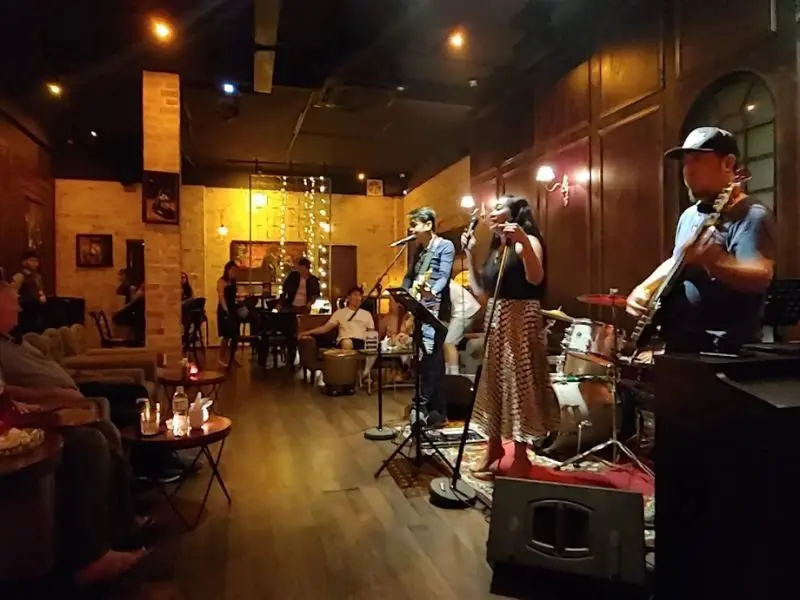 The 1920's Lounge