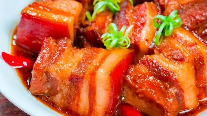 Thịt kho nước dừa Bến Tre