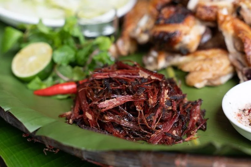 Thịt trâu gác bếp