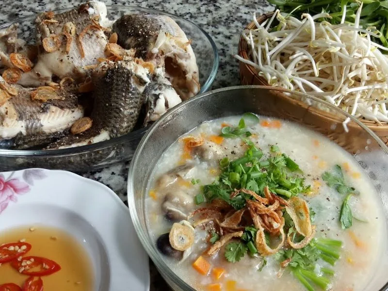 Cháo cá lóc rau đắng