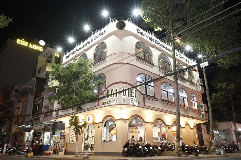 Đại Việt Bookstore and Coffee