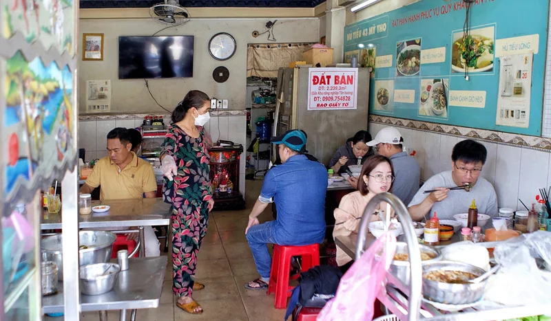 Quán hủ tiếu Tám Lài