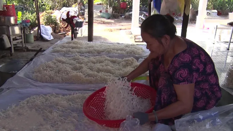 Xã Hòa Khánh - Làng nghề Mứt dừa Tiền Giang